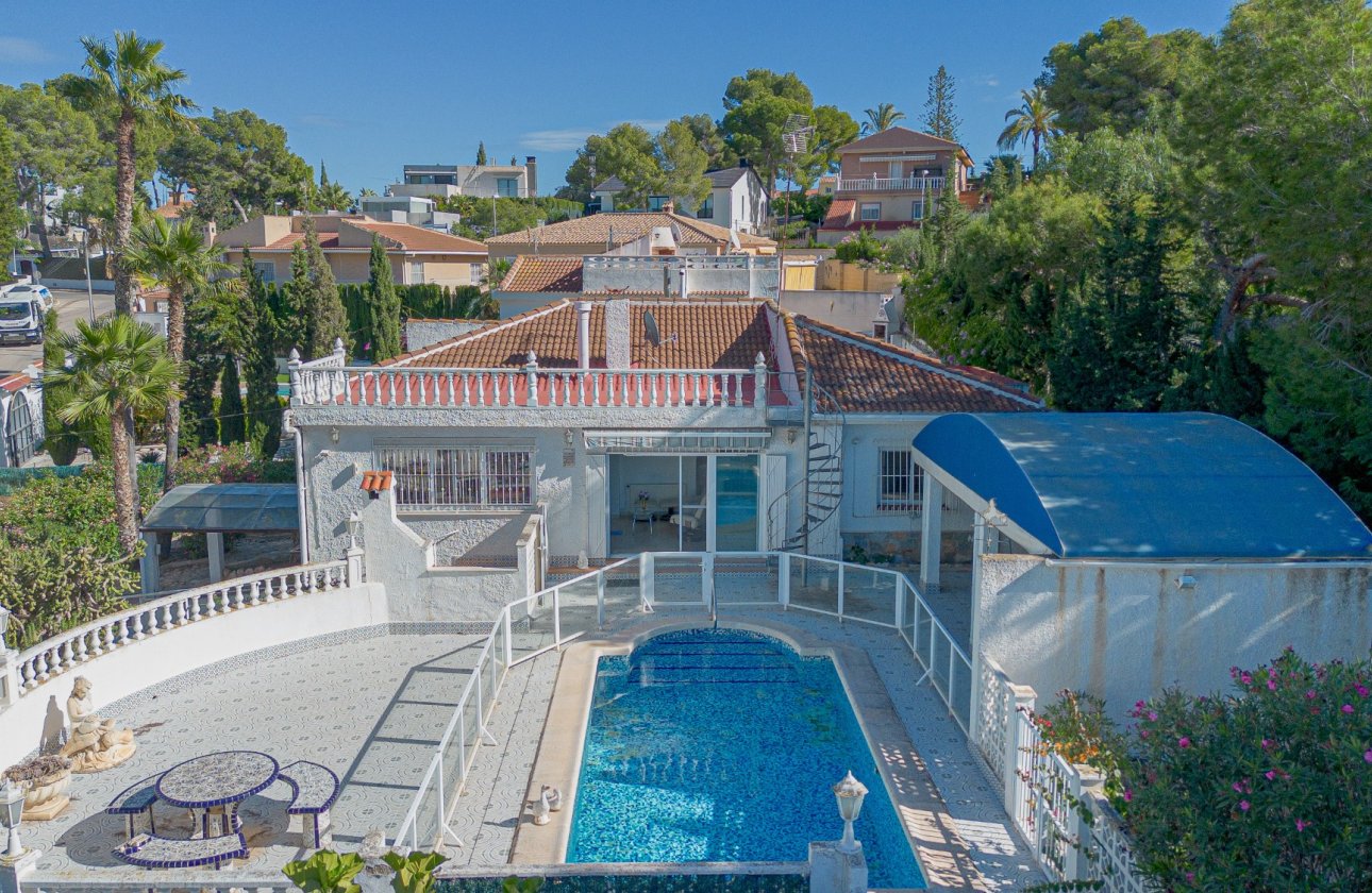 Herverkoop - Villa -
Torrevieja - Costa Blanca