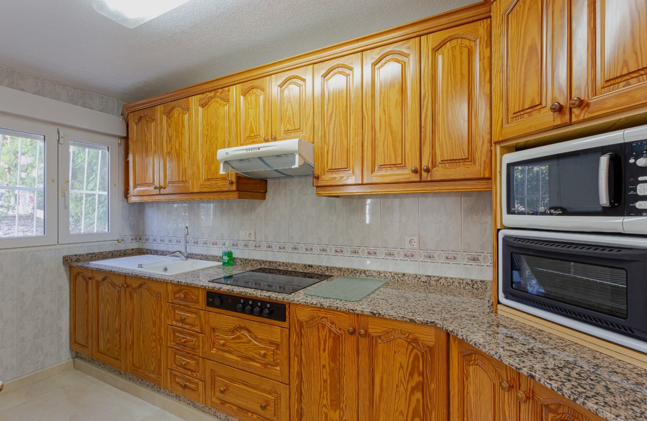 Herverkoop - Villa -
Torrevieja - Costa Blanca