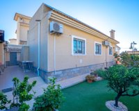 Herverkoop - Villa -
Torrevieja - Costa Blanca