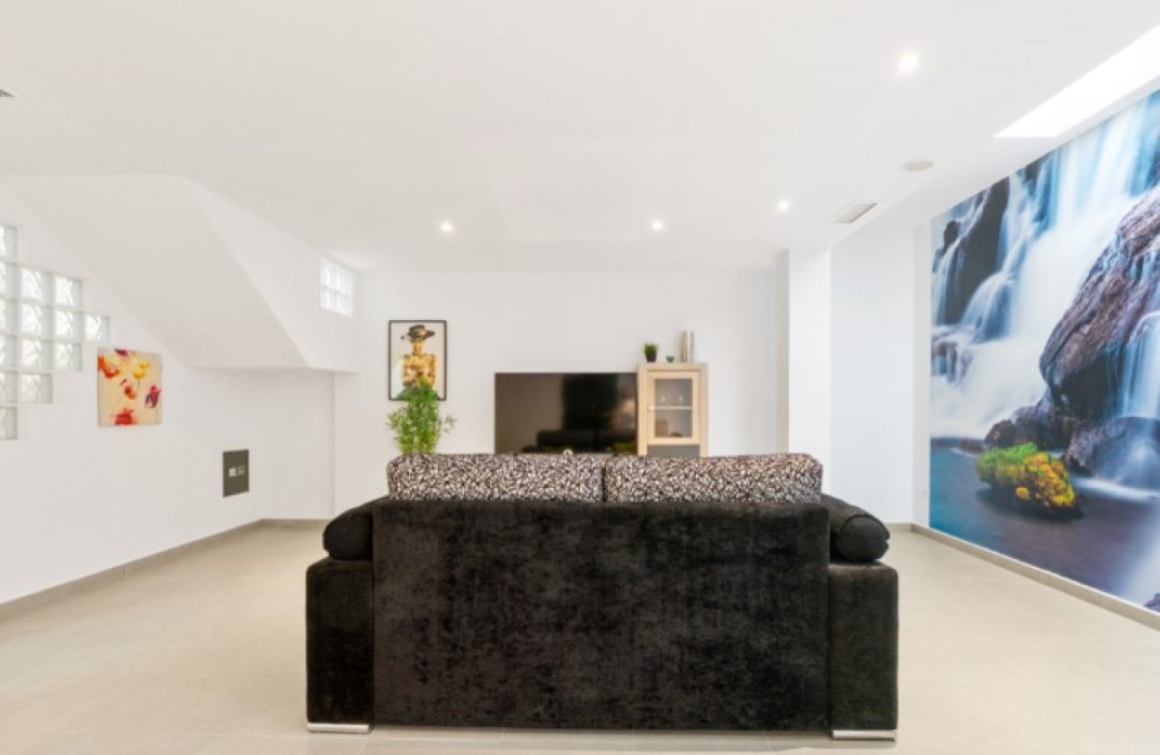 Herverkoop - Villa -
Torrevieja - Costa Blanca