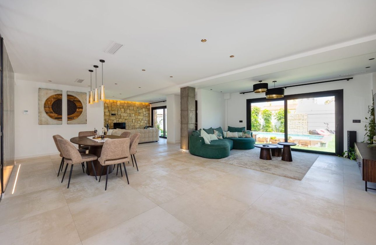 Herverkoop - Villa -
Torrevieja - Costa Blanca