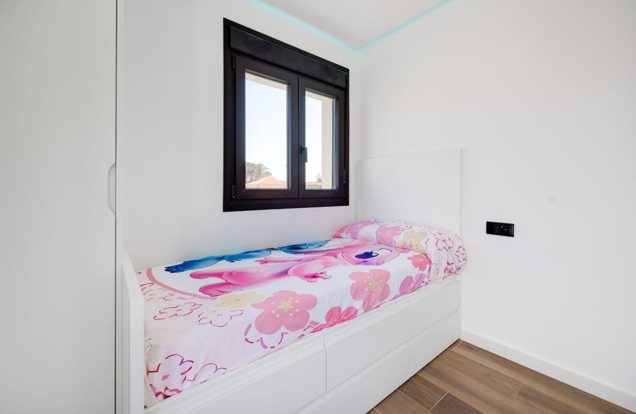 Herverkoop - Villa -
Torrevieja - Costa Blanca