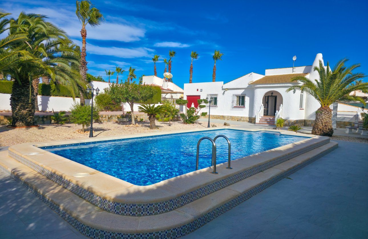 Herverkoop - Villa -
Torrevieja - Costa Blanca