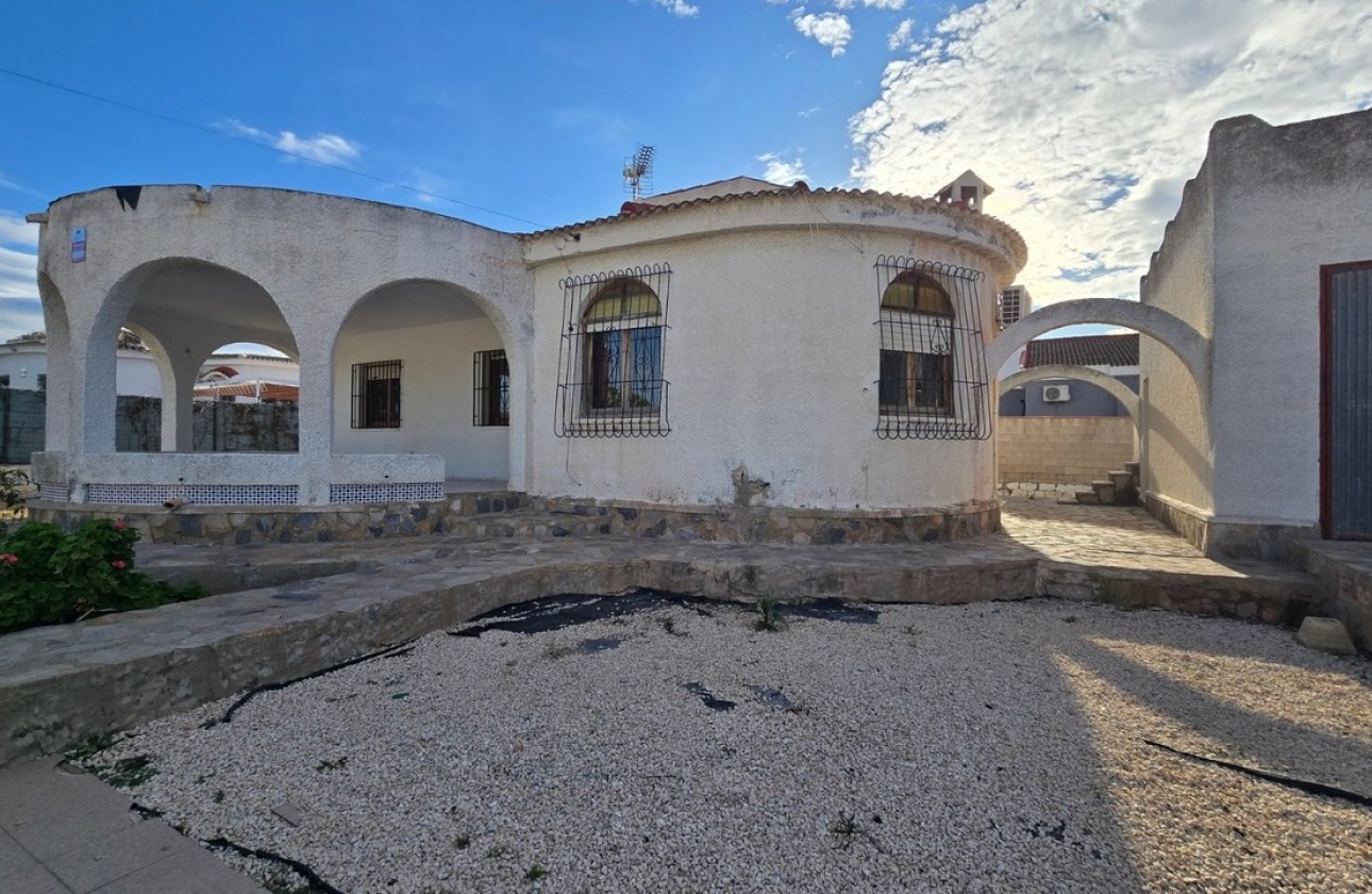 Herverkoop - Villa -
Torrevieja - Costa Blanca