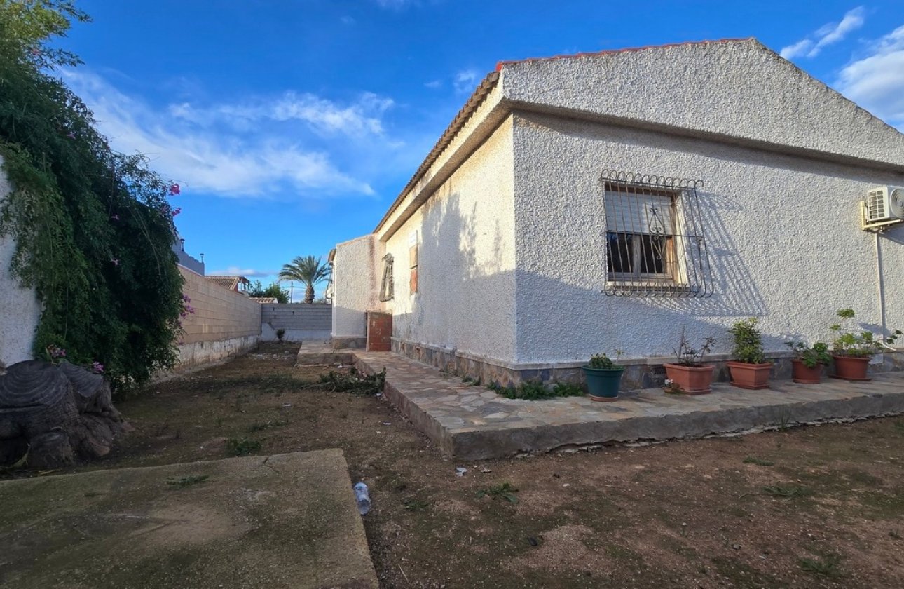 Herverkoop - Villa -
Torrevieja - Costa Blanca
