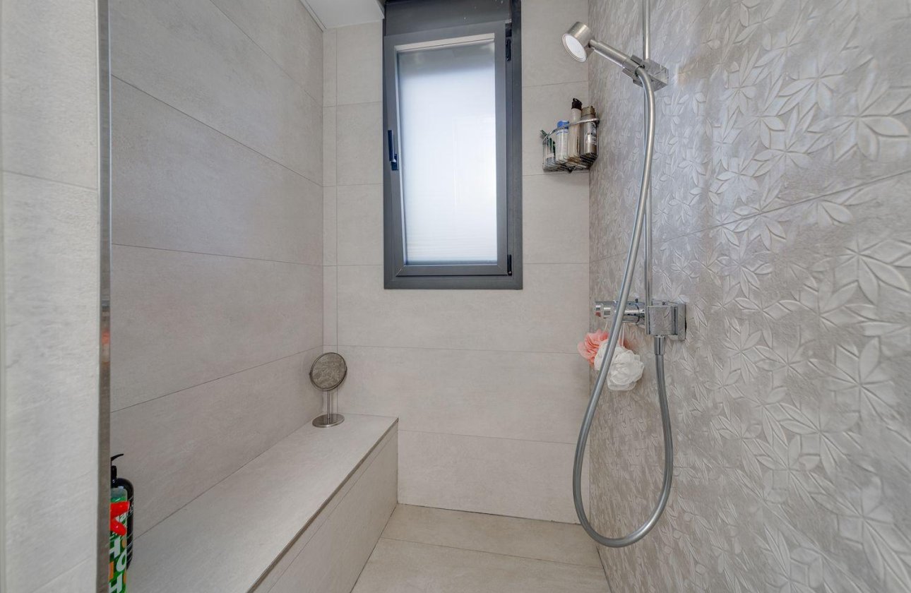 Herverkoop - Villa -
Torrevieja - Costa Blanca