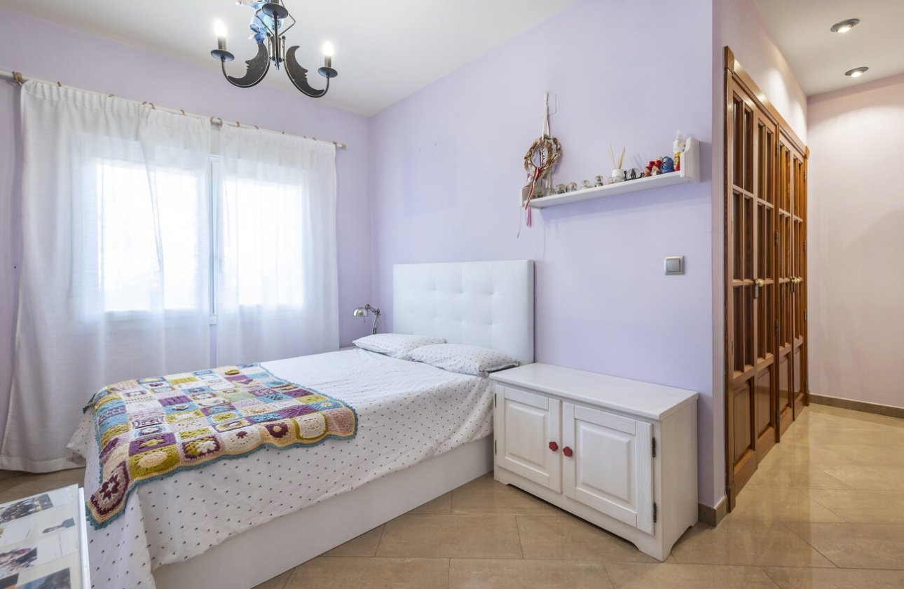 Herverkoop - Villa -
Torrevieja - Costa Blanca
