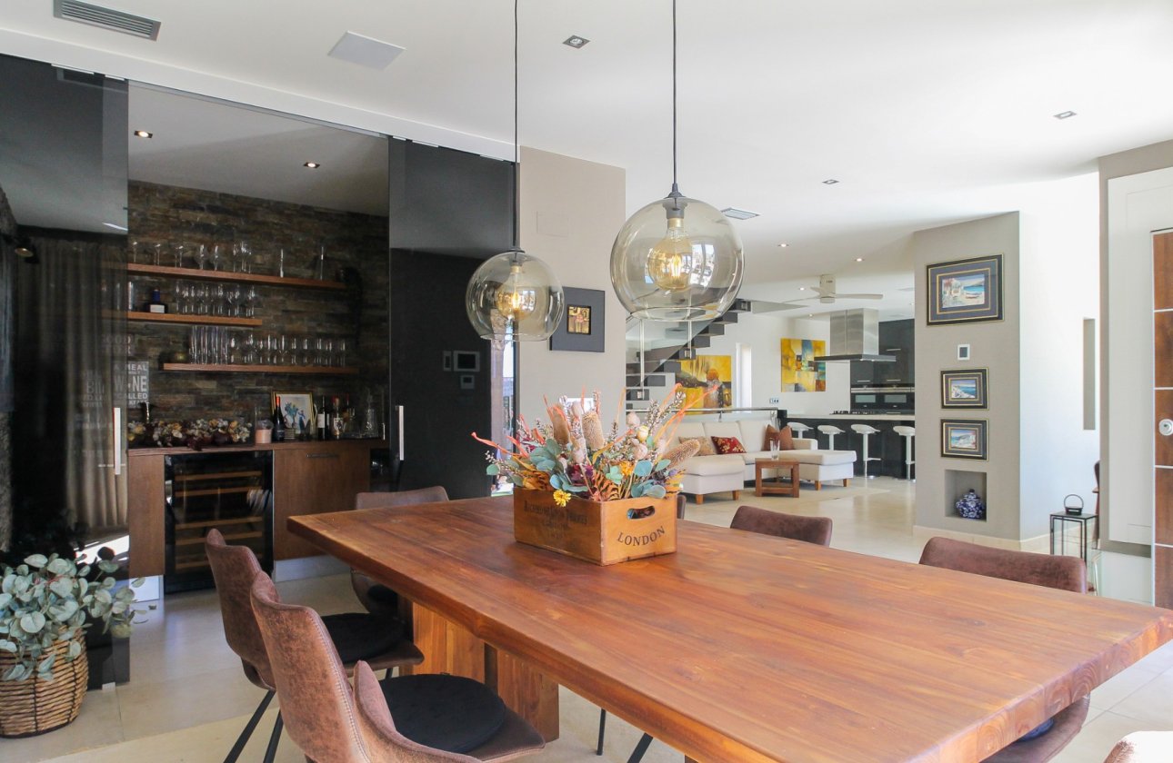 Herverkoop - Villa -
Torrevieja - Costa Blanca