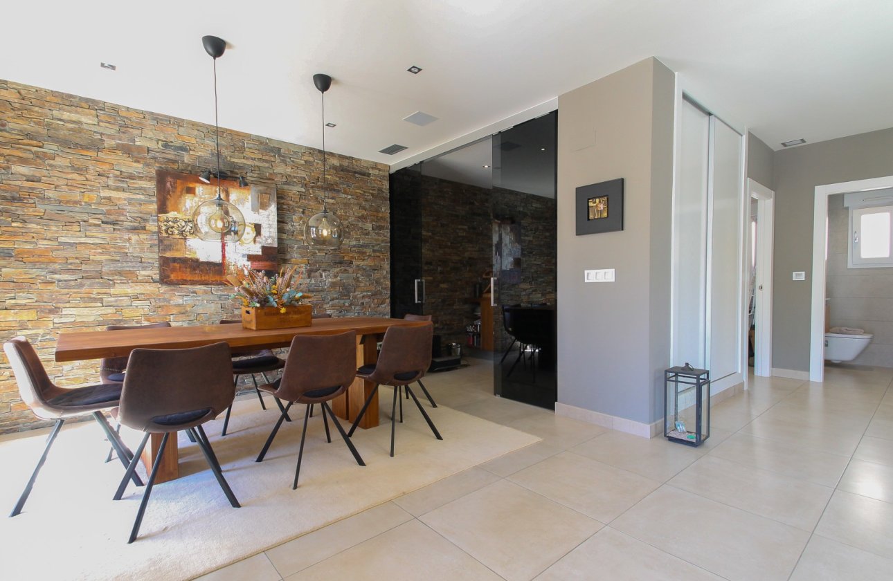 Herverkoop - Villa -
Torrevieja - Costa Blanca