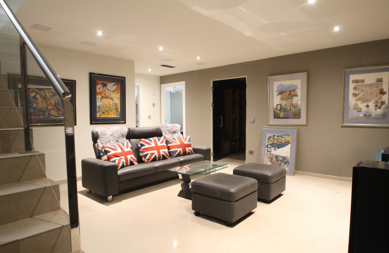 Herverkoop - Villa -
Torrevieja - Costa Blanca