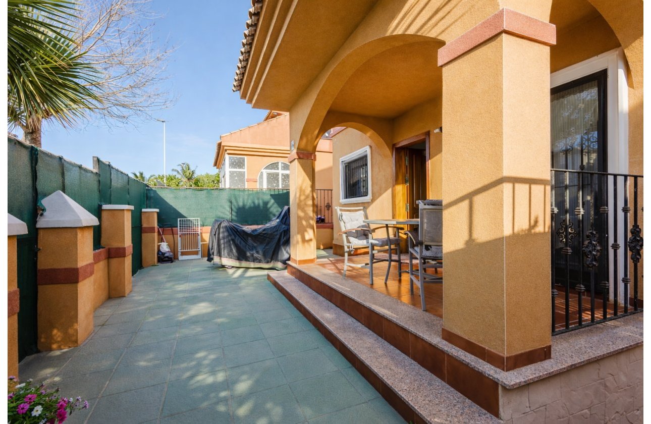 Herverkoop - Villa -
Torrevieja - Costa Blanca