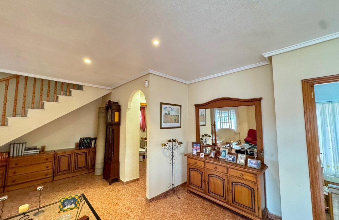 Herverkoop - Villa -
Torrevieja - Costa Blanca