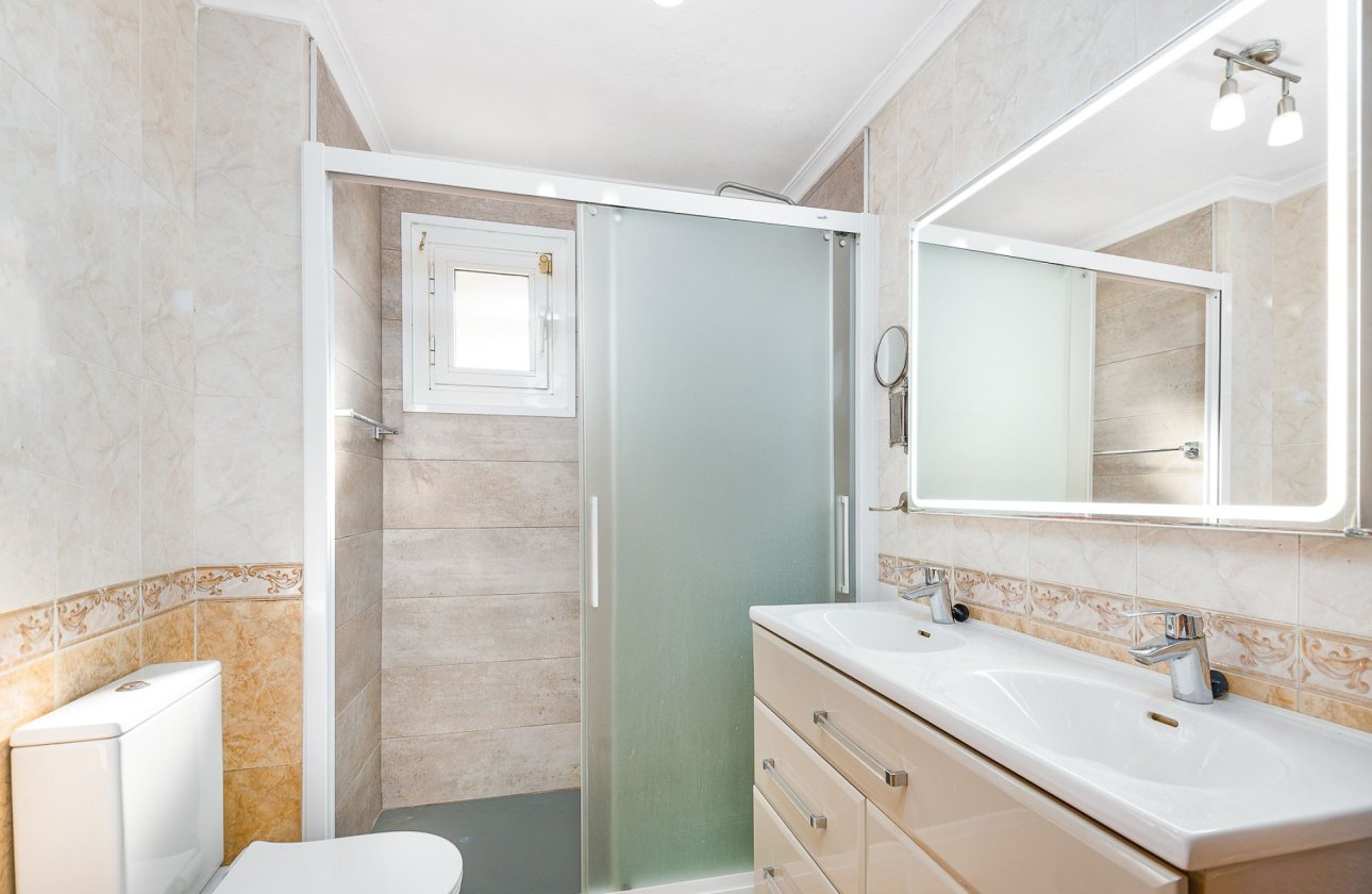 Herverkoop - Villa -
Torrevieja - Costa Blanca