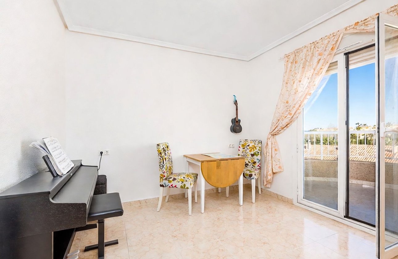 Herverkoop - Villa -
Torrevieja - Costa Blanca