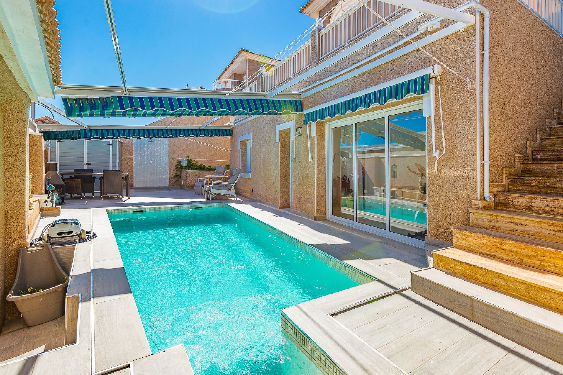 Herverkoop - Villa -
Torrevieja - Costa Blanca