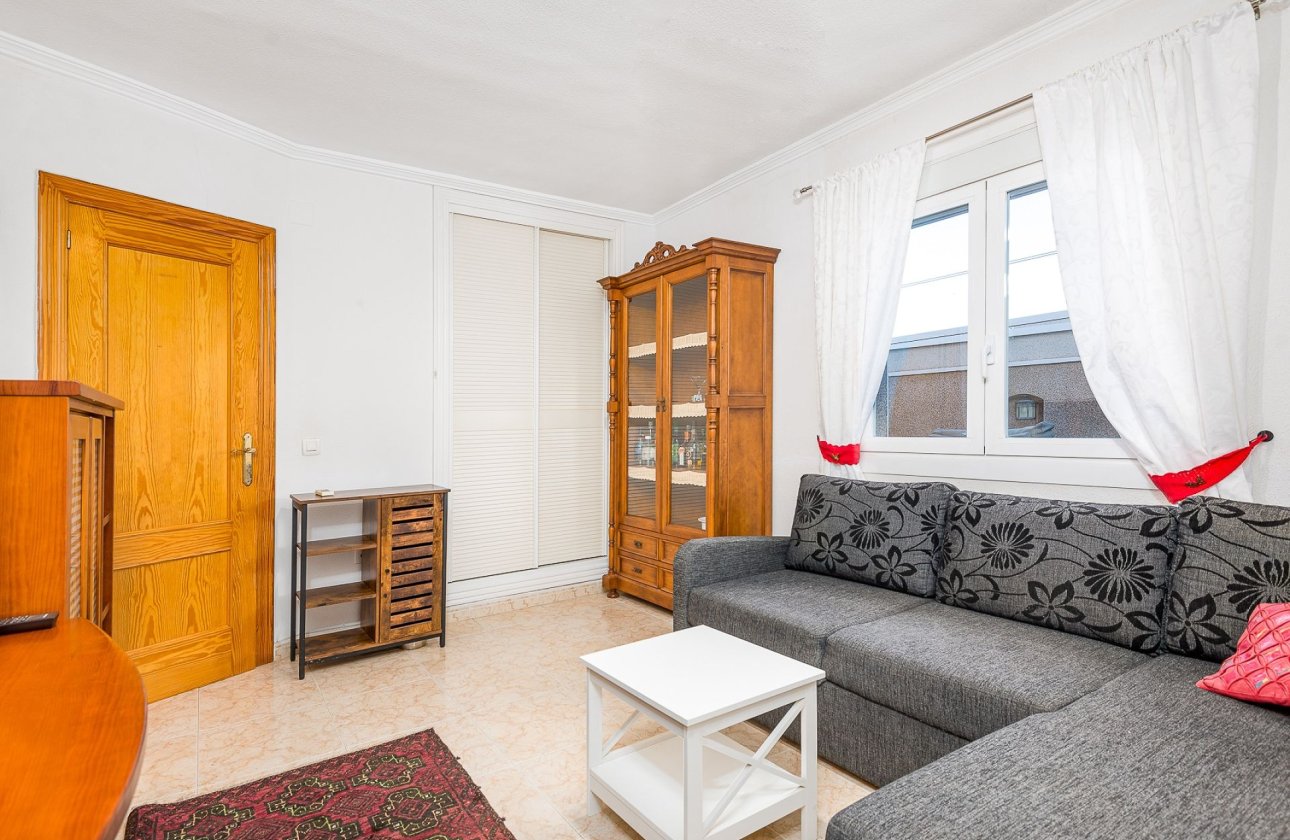 Herverkoop - Villa -
Torrevieja - Costa Blanca