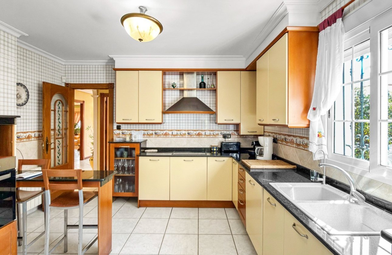 Herverkoop - Villa -
Torrevieja - Costa Blanca