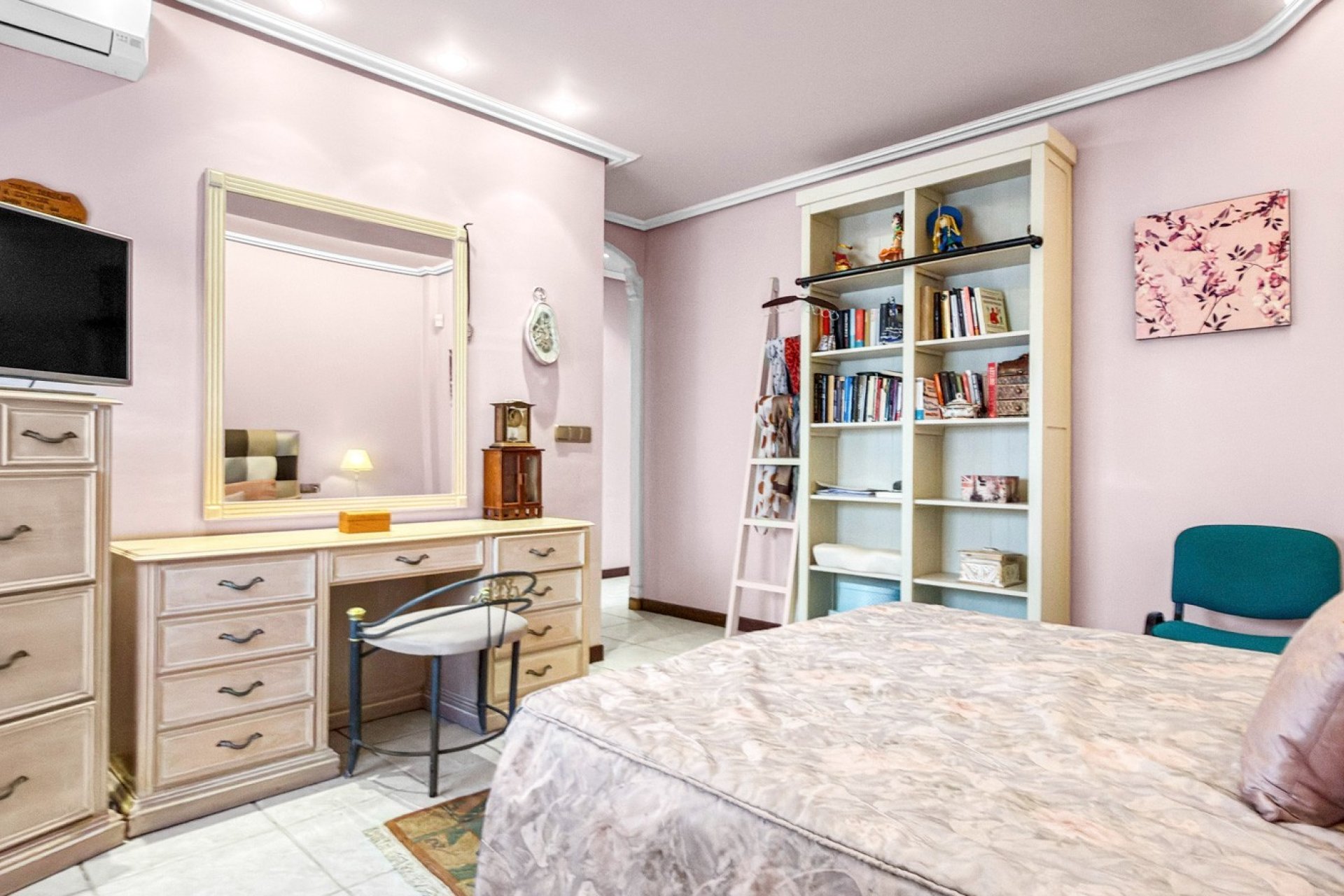 Herverkoop - Villa -
Torrevieja - Costa Blanca