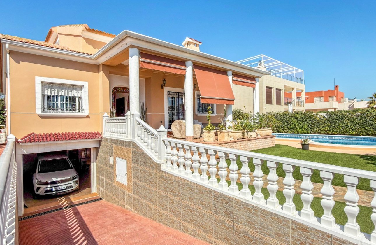 Herverkoop - Villa -
Torrevieja - Costa Blanca