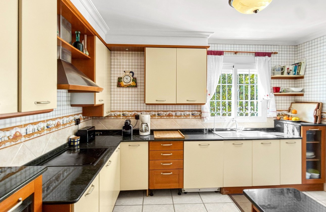 Herverkoop - Villa -
Torrevieja - Costa Blanca