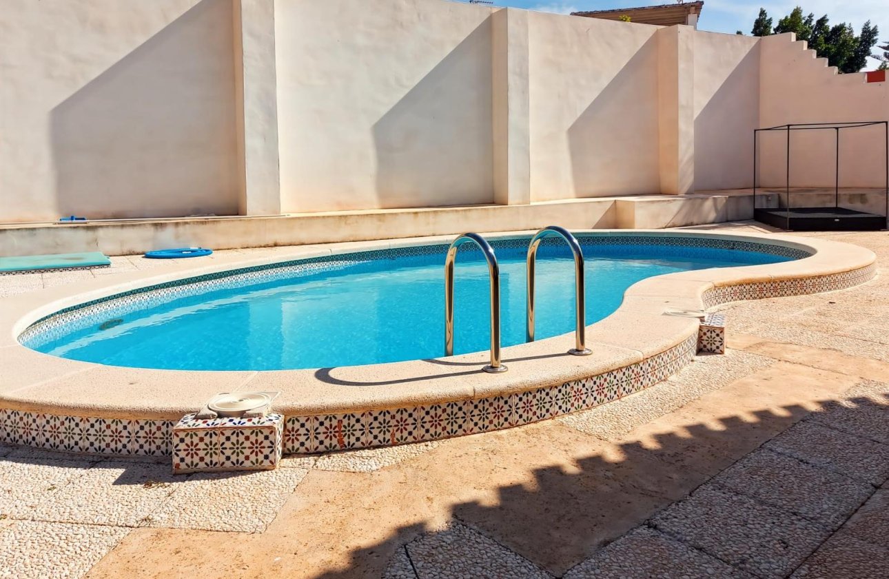 Herverkoop - Villa -
Torrevieja - Costa Blanca