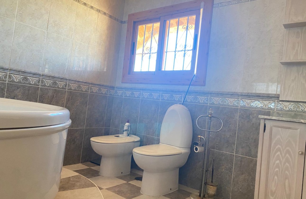 Herverkoop - Villa -
Torrevieja - Costa Blanca