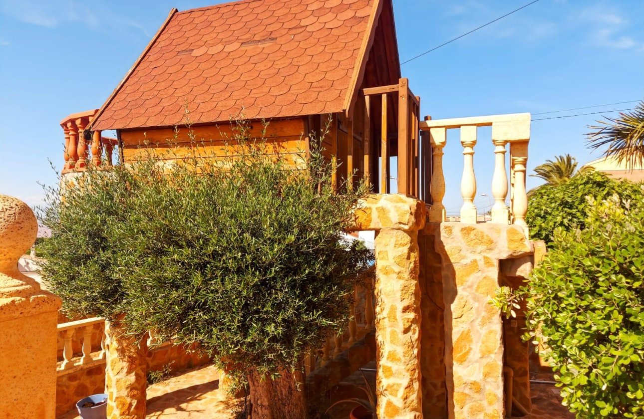 Herverkoop - Villa -
Torrevieja - Costa Blanca