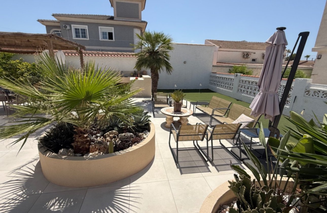 Herverkoop - Villa -
Torrevieja - Costa Blanca