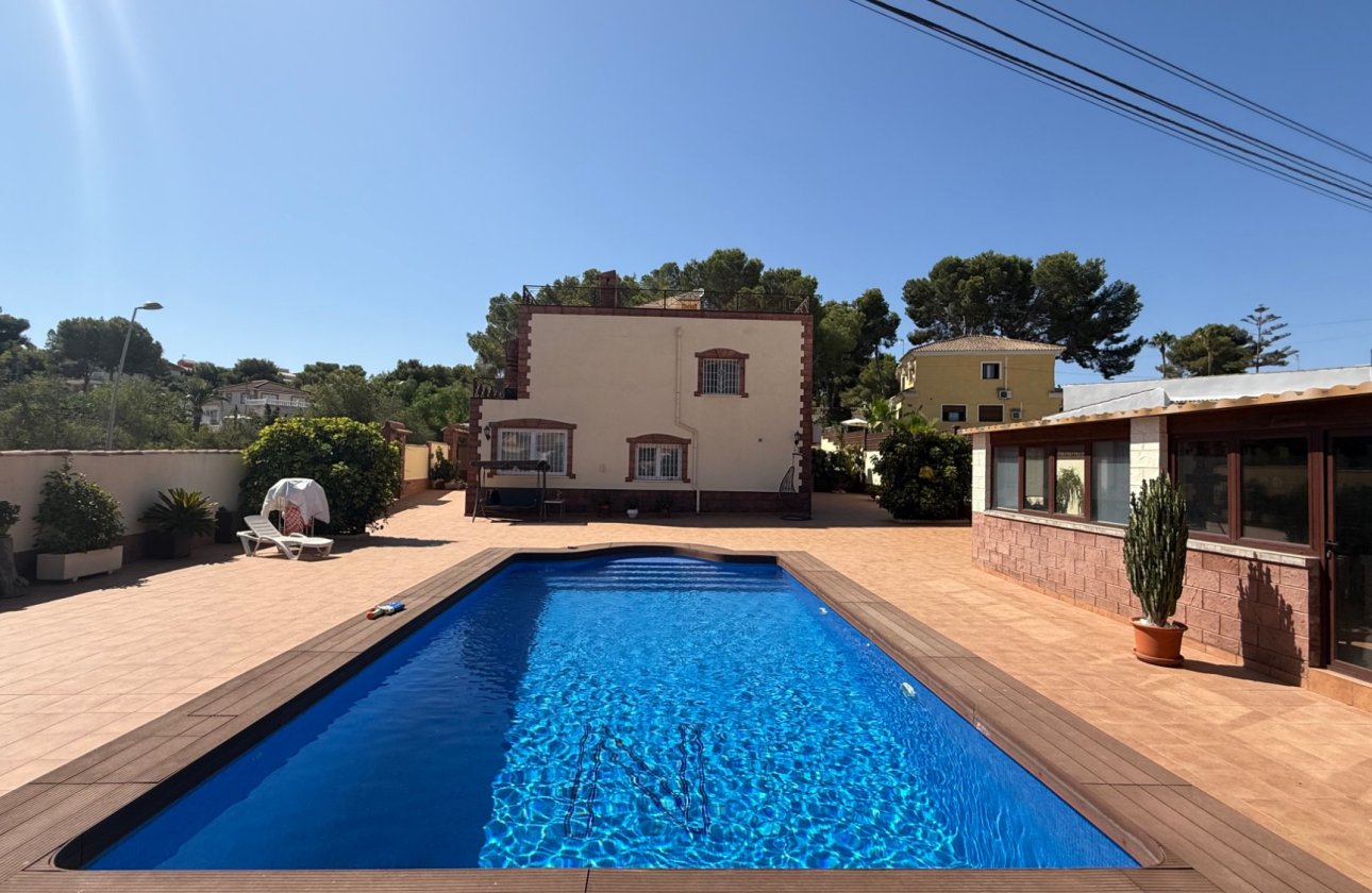 Herverkoop - Villa -
Torrevieja - Costa Blanca