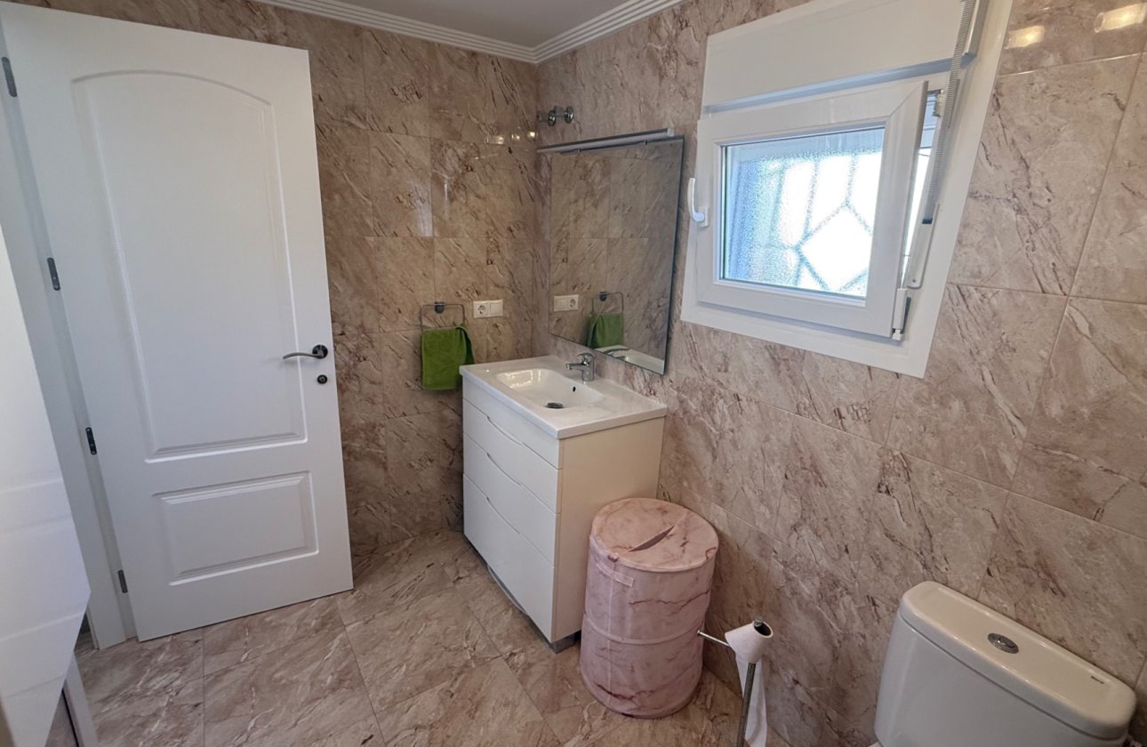 Herverkoop - Villa -
Torrevieja - Costa Blanca