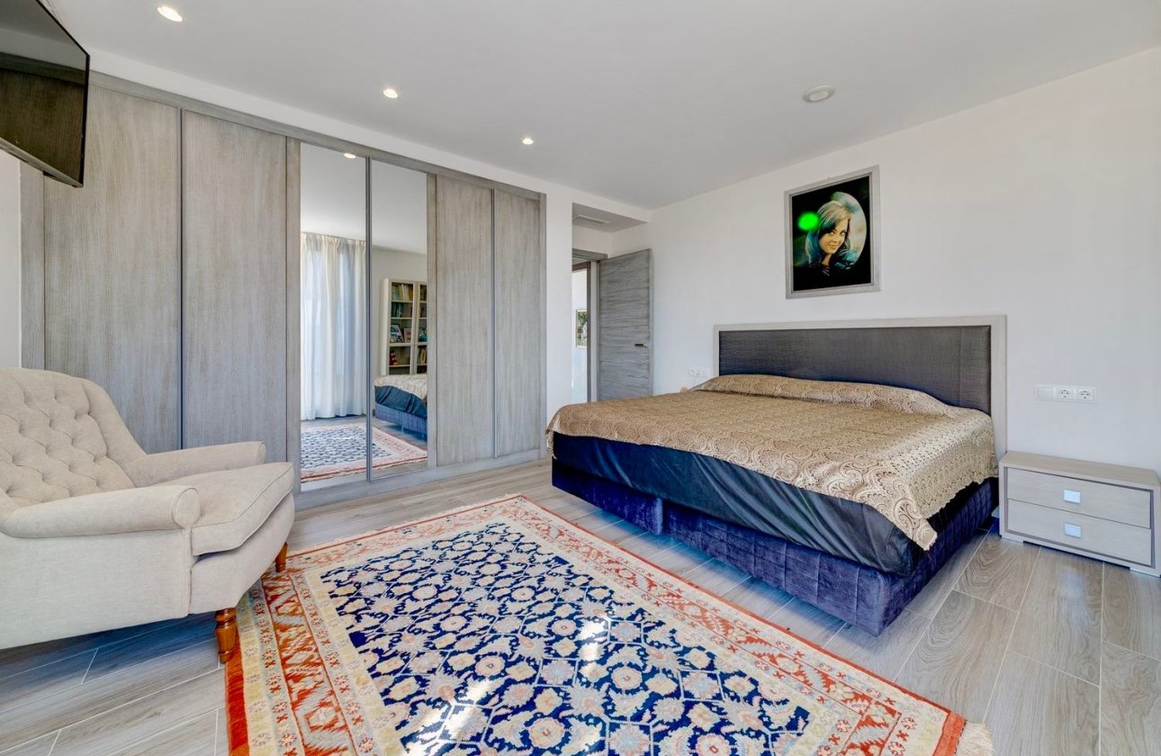 Herverkoop - Villa -
Torrevieja - Costa Blanca