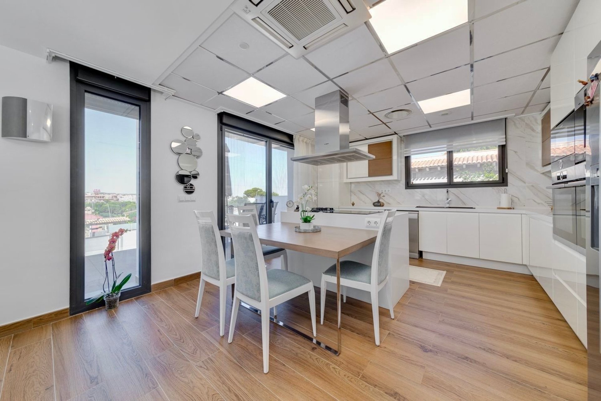 Herverkoop - Villa -
Torrevieja - Costa Blanca