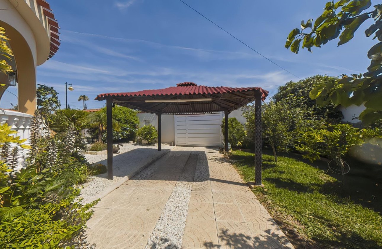 Herverkoop - Villa -
Torrevieja - Costa Blanca