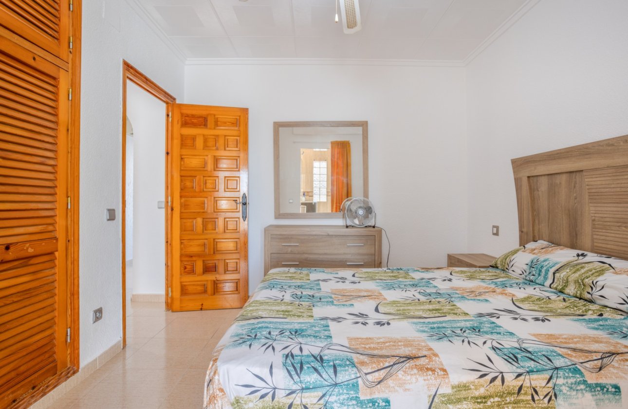 Herverkoop - Villa -
Torrevieja - Costa Blanca