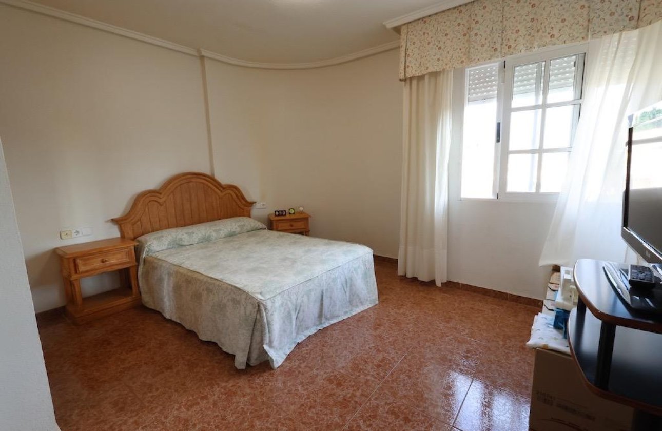 Herverkoop - Villa -
Torrevieja - Costa Blanca