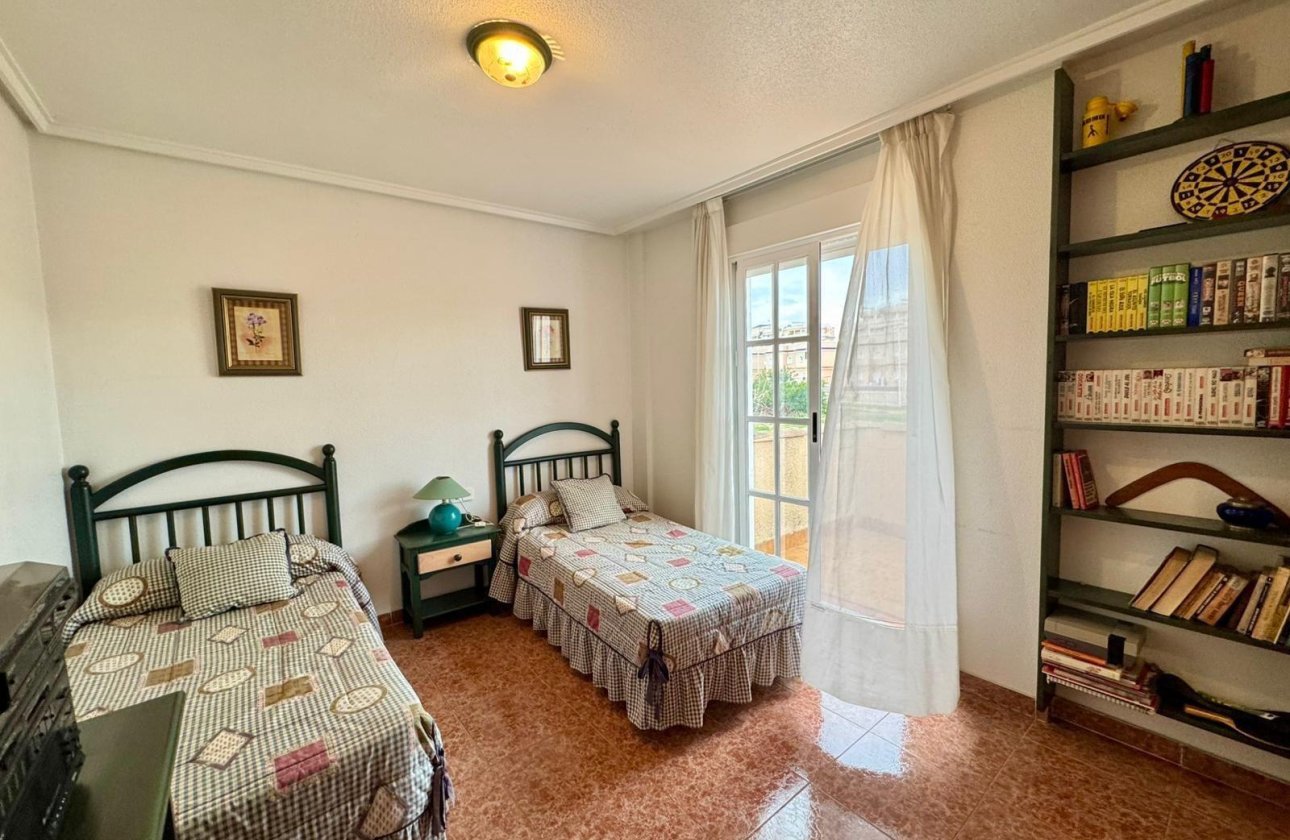 Herverkoop - Villa -
Torrevieja - Costa Blanca