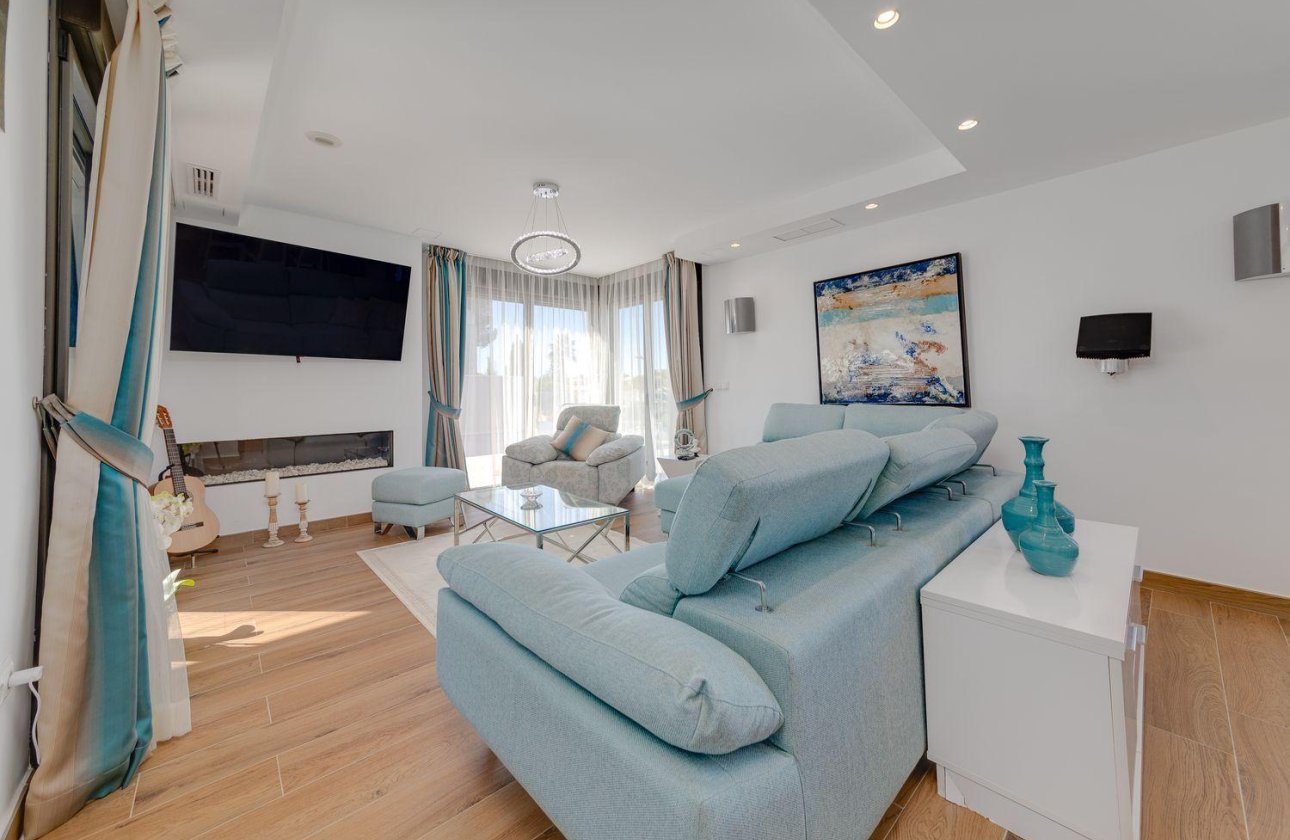 Herverkoop - Villa -
Torrevieja - Costa Blanca