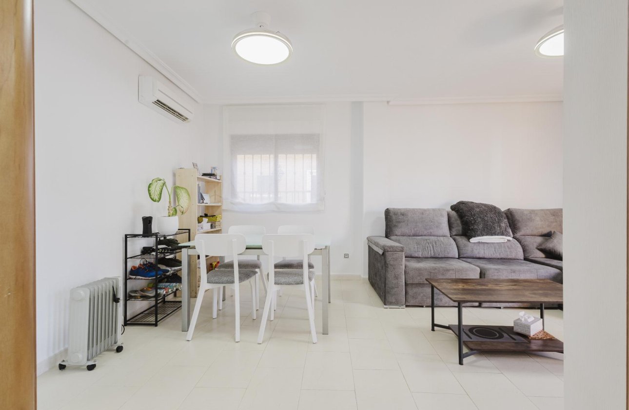 Herverkoop - Villa -
Torrevieja - Costa Blanca