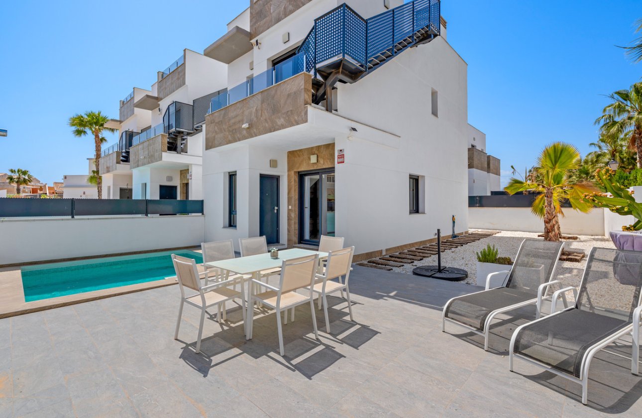Herverkoop - Villa -
Torrevieja - Costa Blanca