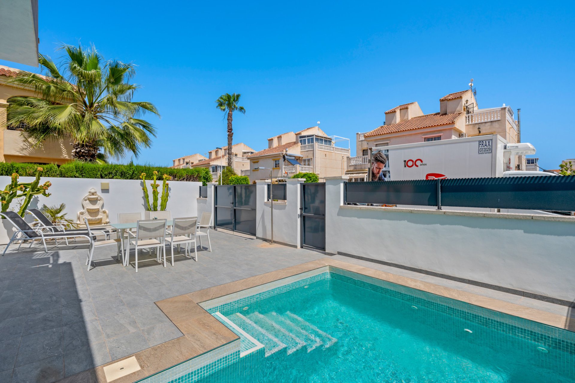 Herverkoop - Villa -
Torrevieja - Costa Blanca