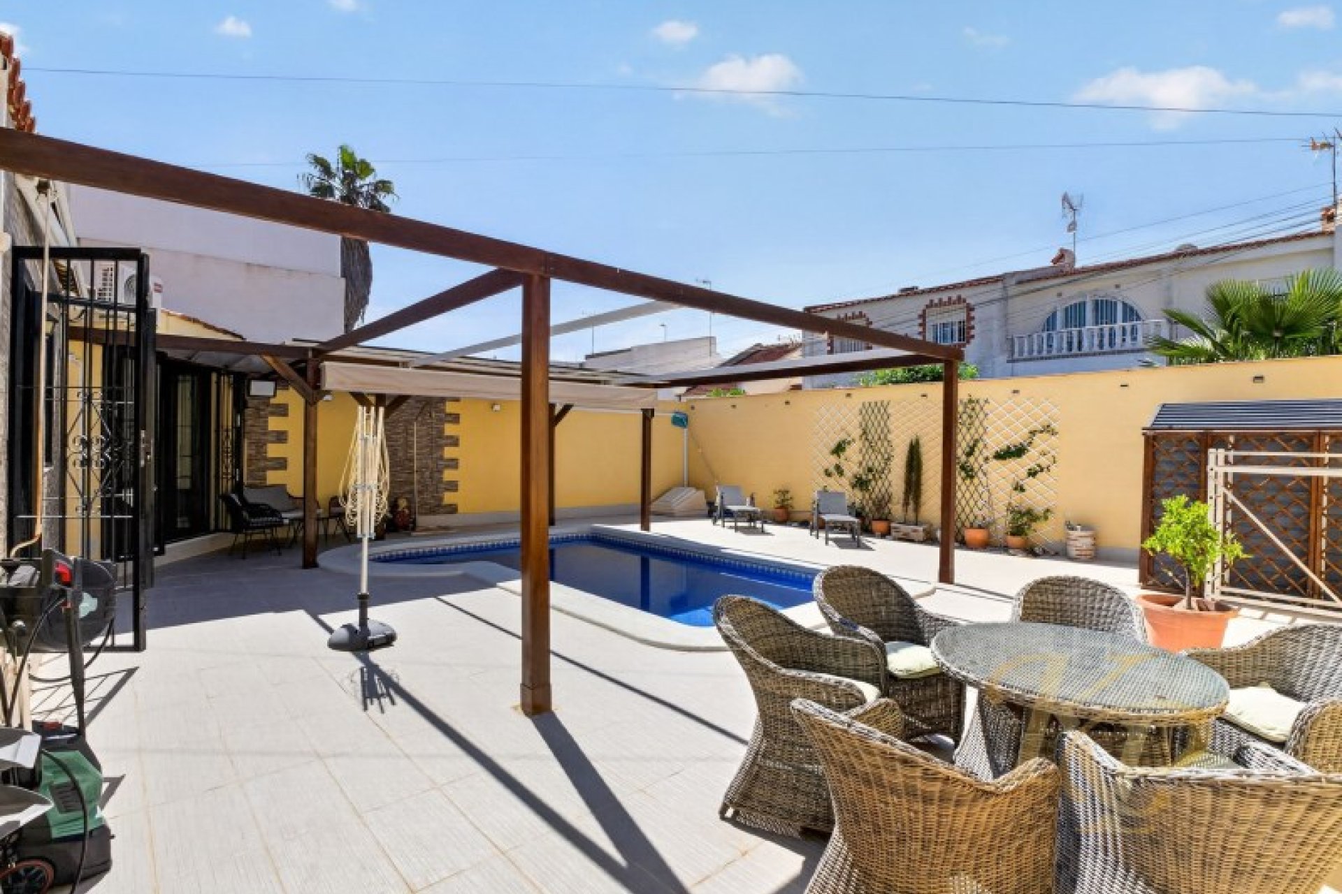 Herverkoop - Villa -
Torrevieja - Costa Blanca