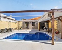 Herverkoop - Villa -
Torrevieja - Costa Blanca