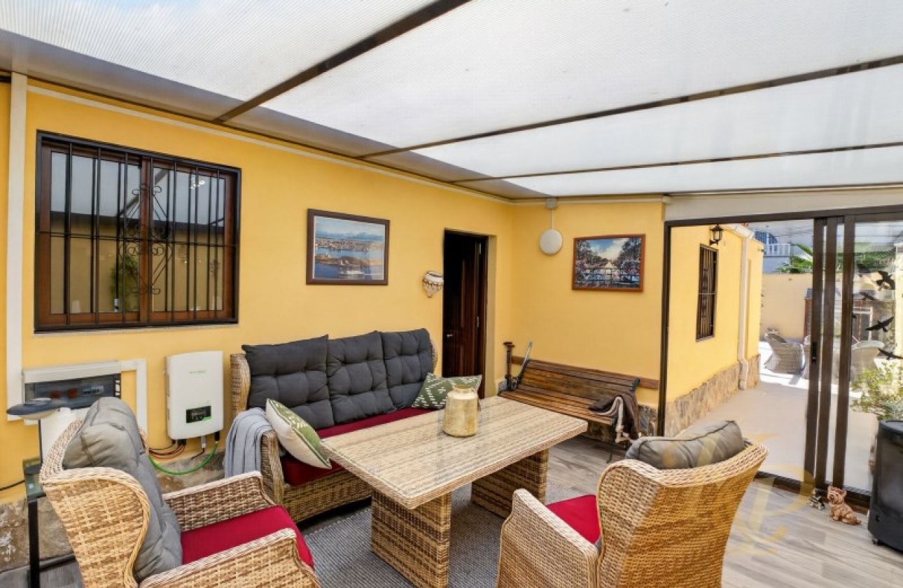 Herverkoop - Villa -
Torrevieja - Costa Blanca