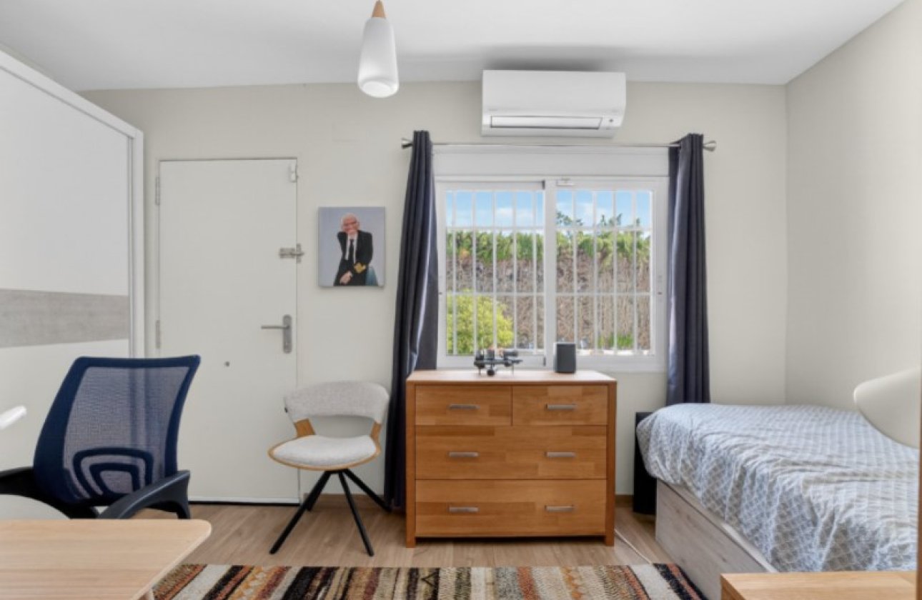 Herverkoop - Villa -
Torrevieja - Costa Blanca