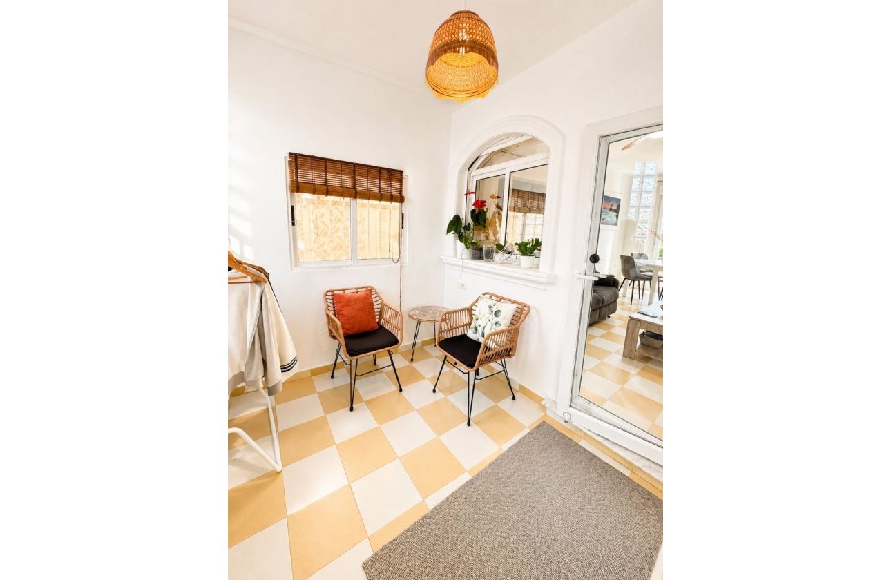 Herverkoop - Villa -
Torrevieja - Costa Blanca