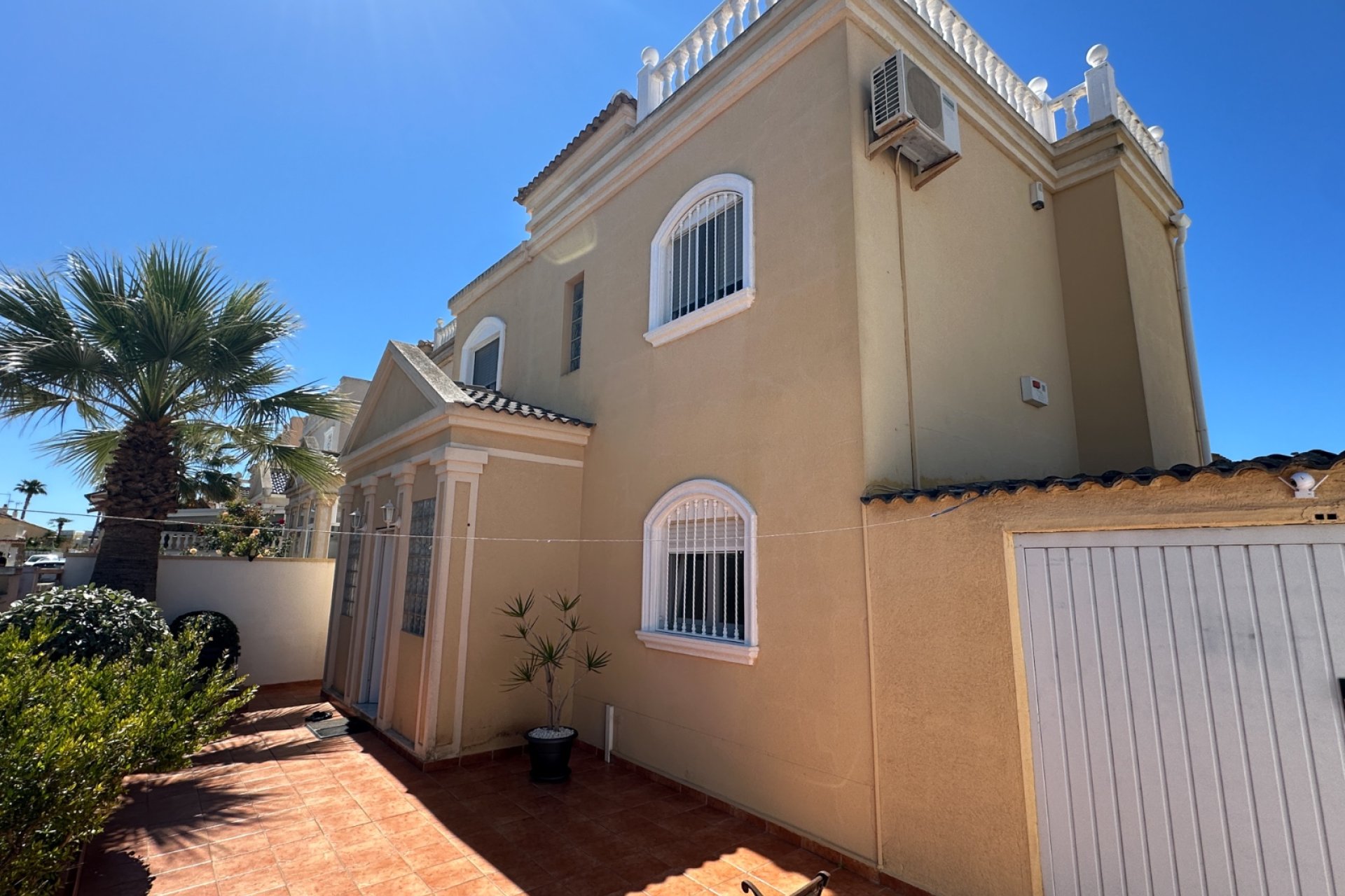 Herverkoop - Villa -
Torrevieja - Costa Blanca