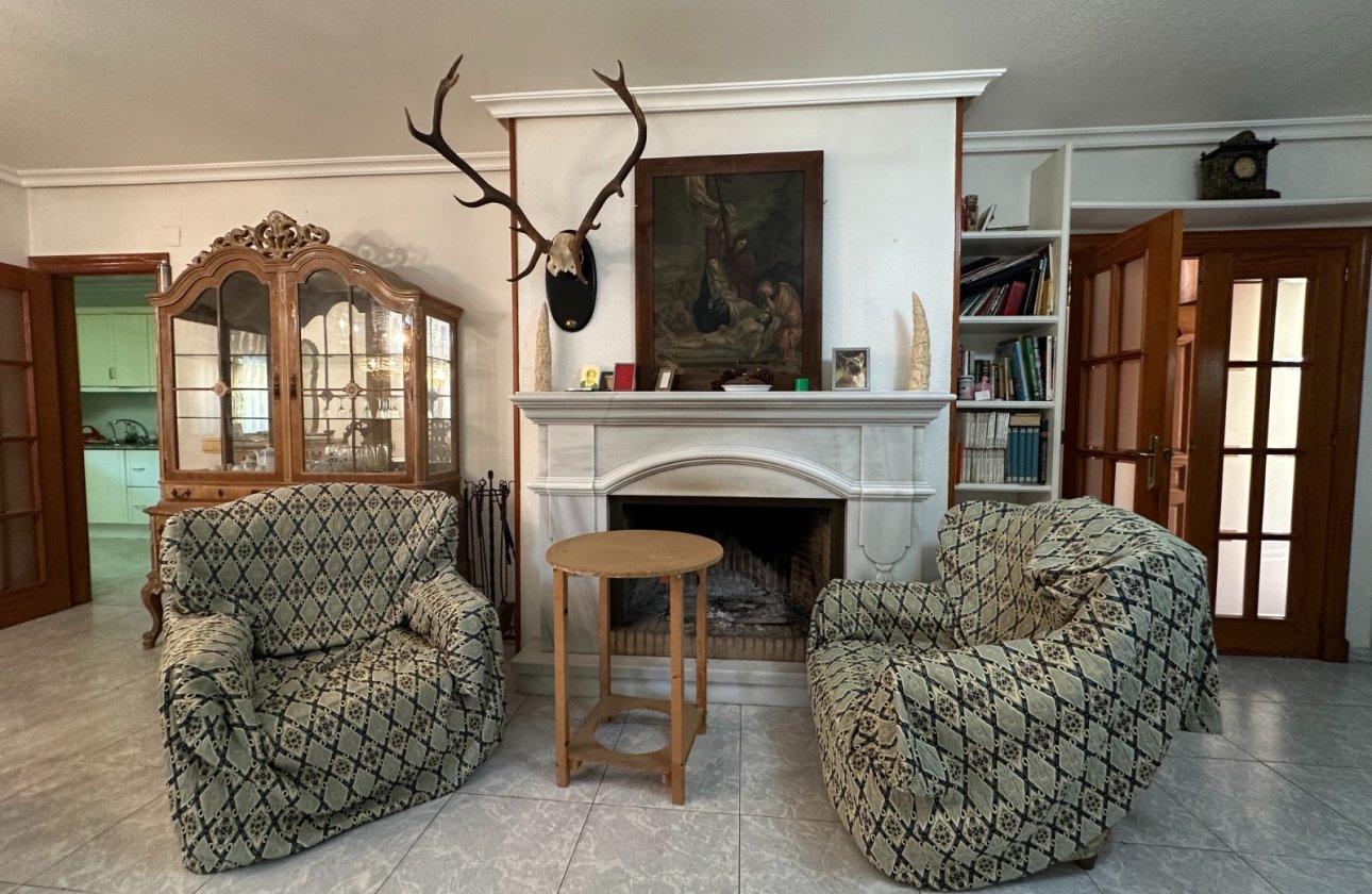 Herverkoop - Villa -
Torrevieja - Costa Blanca