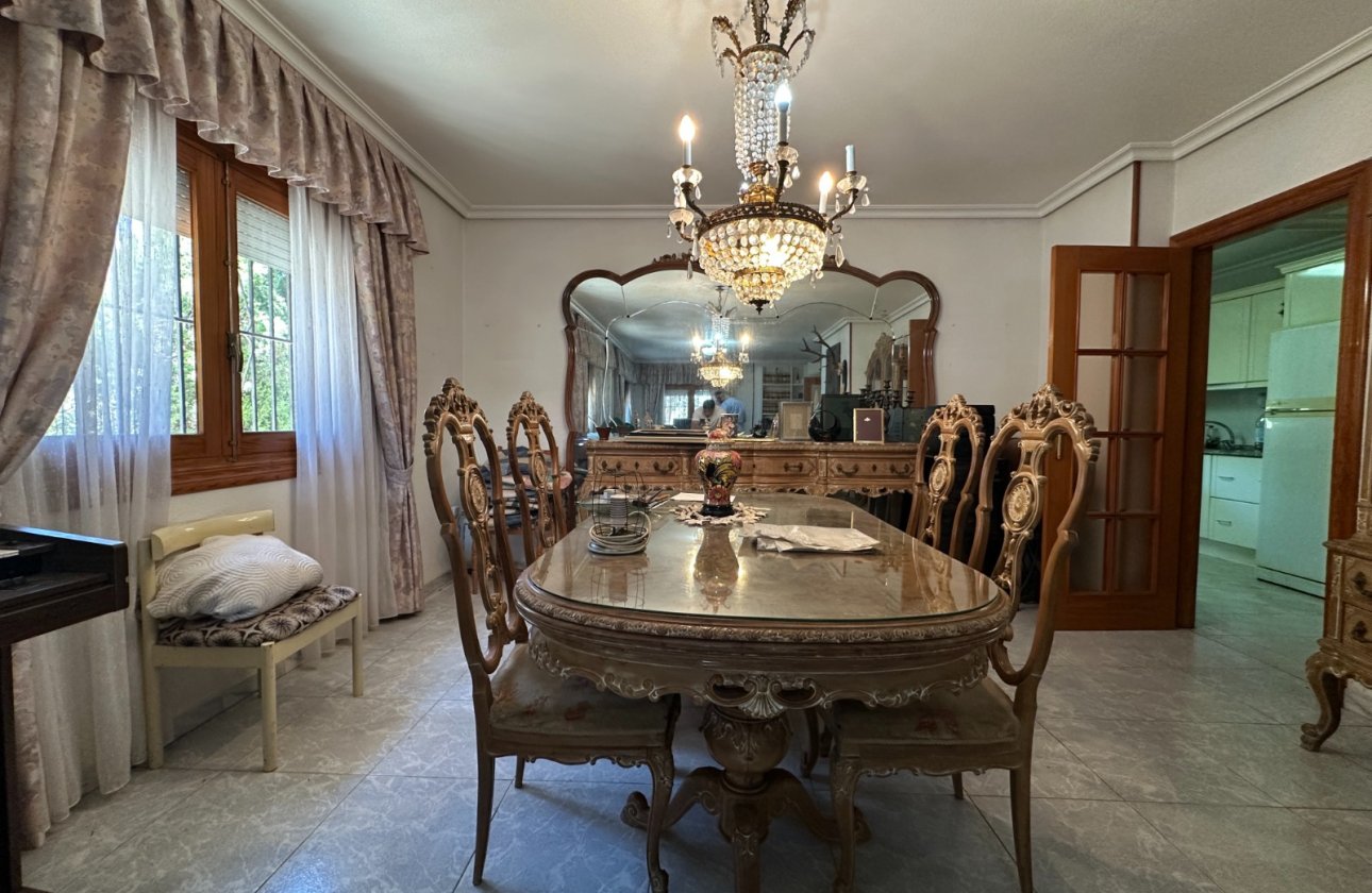 Herverkoop - Villa -
Torrevieja - Costa Blanca
