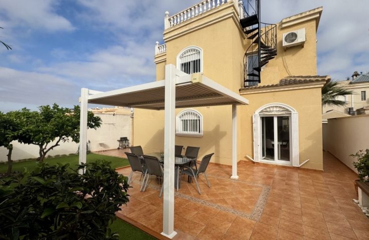 Herverkoop - Villa -
Torrevieja - Costa Blanca