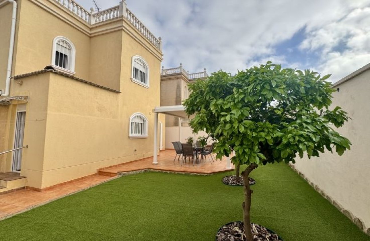 Herverkoop - Villa -
Torrevieja - Costa Blanca